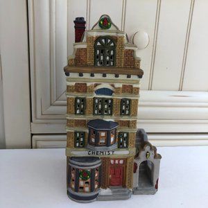 Vintage Dickens Collectibles 1995 Towne Series Chemist & Tea Shoppe House